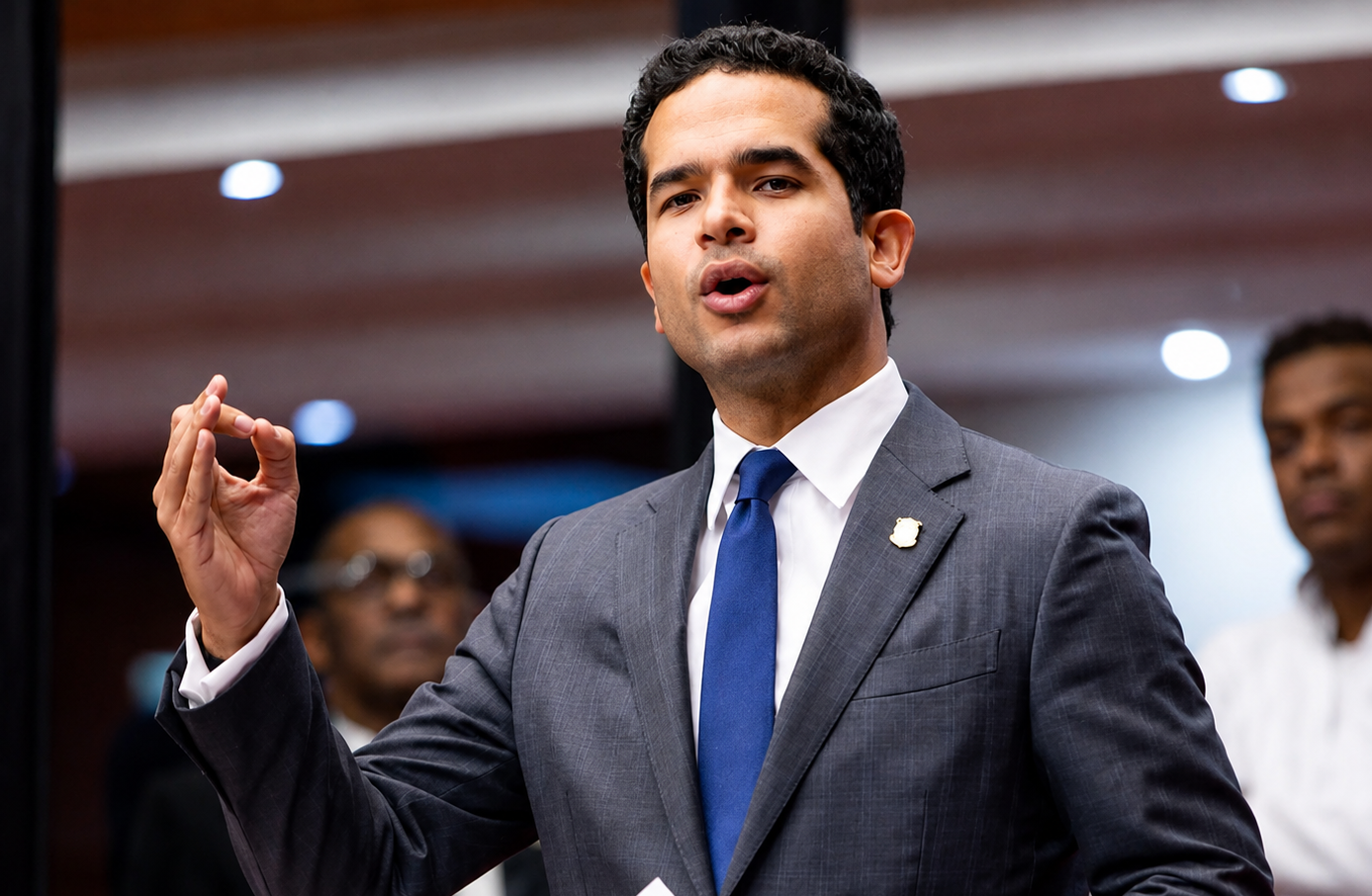 Omar Fernández en el Senado